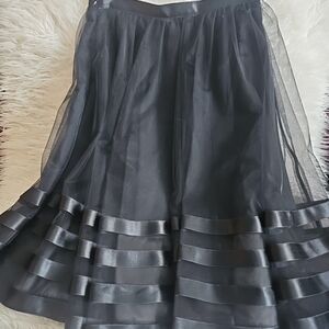 Vintage ARMANI TOOL AND RIBBON SKIRT BLACL SIZE 4. STUNNING! SUCH AN AMAZING